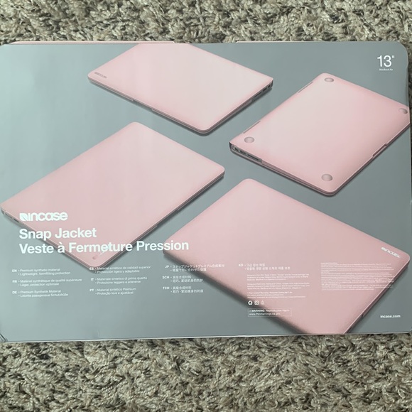 13” MacBook Air Cover - Picture 2 of 2